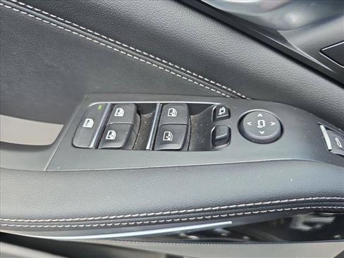 Used 2024 BMW X5 sDrive40i w/ M Sport Package RWD image 28