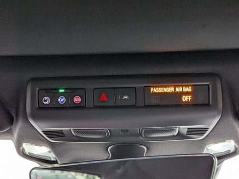 Used 2025 Chevrolet Corvette E-Ray w/ Stealth Interior Trim Package AWD/4WD image 19