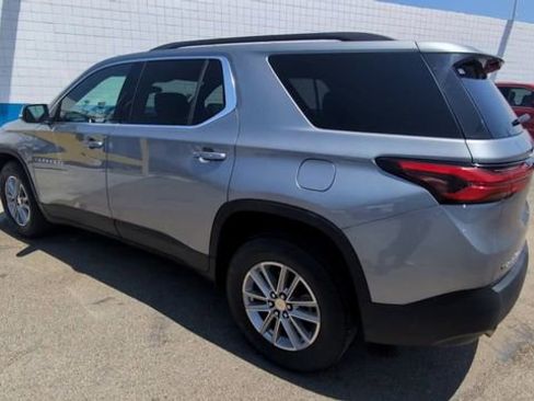 Certified 2023 Chevrolet Traverse LT FWD image 6