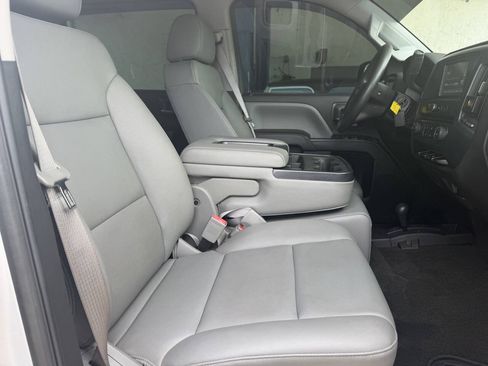 Used 2016 Chevrolet Silverado 2500 W/T w/ WT Convenience Package AWD/4WD image 9