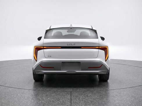 Used 2025 Kia K4 LXS image 7