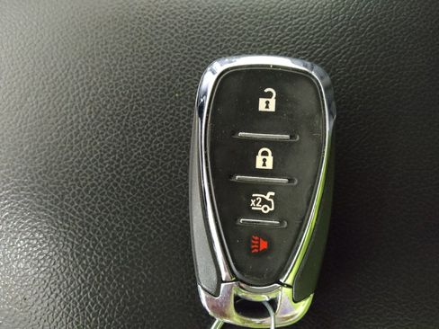 Used 2020 Chevrolet Malibu LS image 32