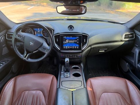 Used 2019 Maserati Ghibli S GranLusso RWD image 20