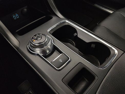 Used 2020 Ford Fusion Titanium image 26