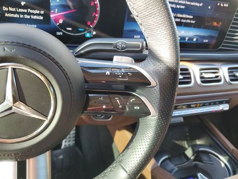 Used 2024 Mercedes-Benz GLS 450 4MATIC w/ Pinnacle Trim Package image 28