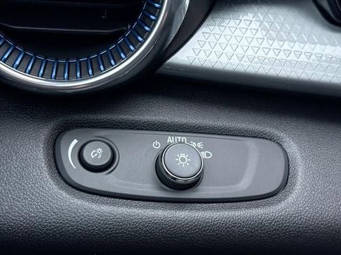 New 2026 Chevrolet Trax LT w/ LT Convenience Package image 17