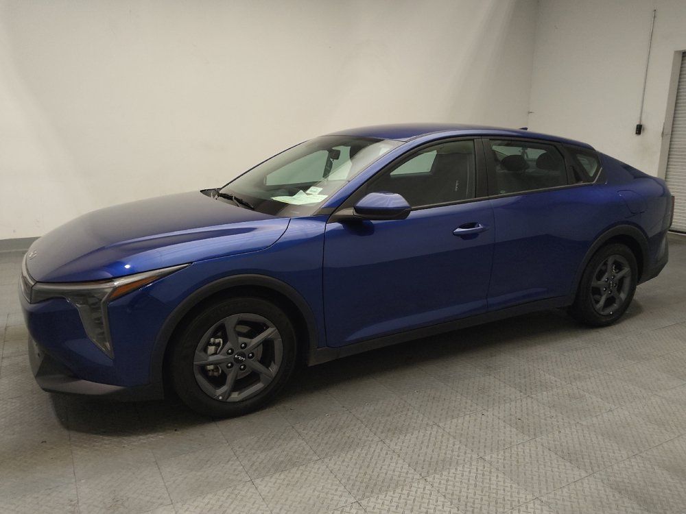 Used 2025 Kia K4 FWD image 2