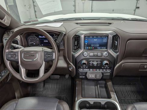 Certified 2022 GMC Sierra 1500 Denali w/ Denali Premium Package image 19