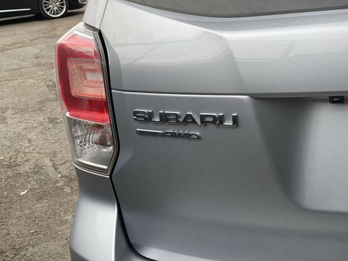 Used 2017 Subaru Forester 2.0XT Premium AWD/4WD image 10