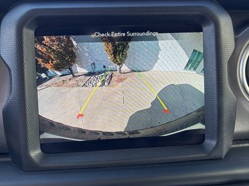 Used 2023 Jeep Wrangler Unlimited Rubicon 4xe w/ Cold Weather Group image 10