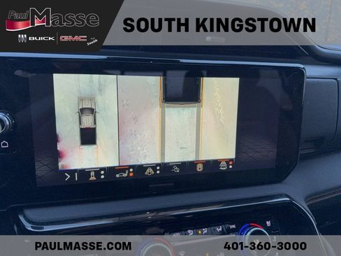 Used 2025 GMC Sierra 2500 AT4 w/ AT4 Premium Plus Package image 17