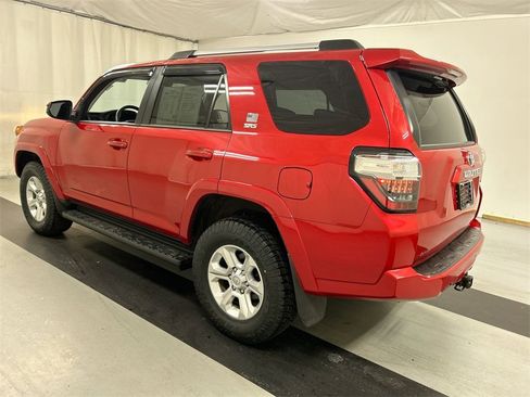 Used 2023 Toyota 4Runner SR5 image 7
