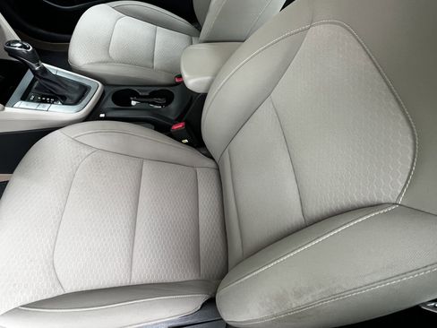 Used 2020 Hyundai Elantra Value Edition FWD image 16