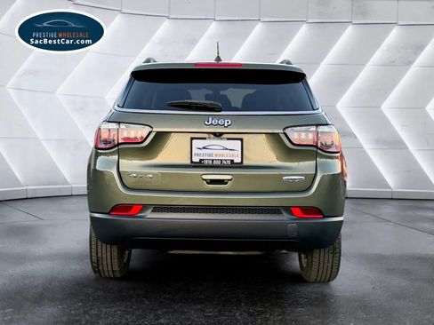 Used 2018 Jeep Compass Latitude w/ Popular Equipment Group image 7