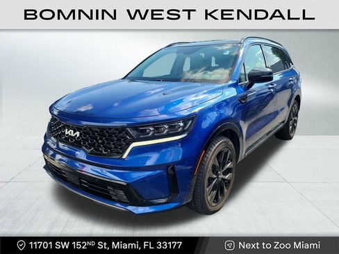 Used 2023 Kia Sorento SX image 2