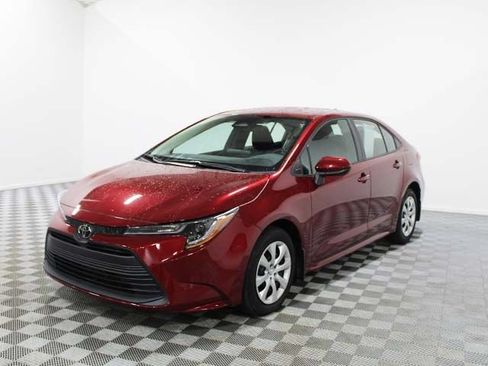 Used 2023 Toyota Corolla LE w/ Carpet Mat Package (TMS) FWD image 2