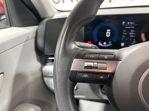 Used 2025 Hyundai Kona SEL image 29