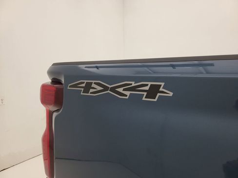 Used 2025 Chevrolet Silverado 2500 Custom w/ Custom Value Package AWD/4WD image 28