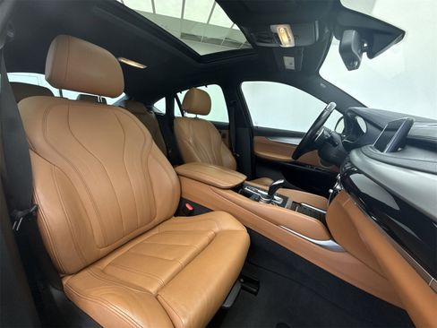 Used 2017 BMW X6 xDrive50i image 13