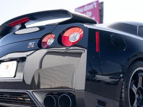 Used 2013 Nissan GT-R Black Edition AWD/4WD image 44