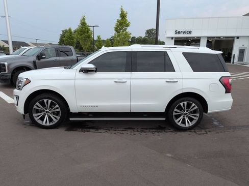 Used 2020 Ford Expedition Platinum AWD/4WD image 2