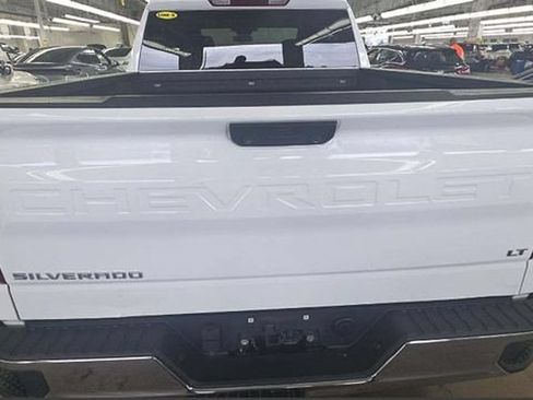 Used 2023 Chevrolet Silverado 1500 LT AWD/4WD image 21