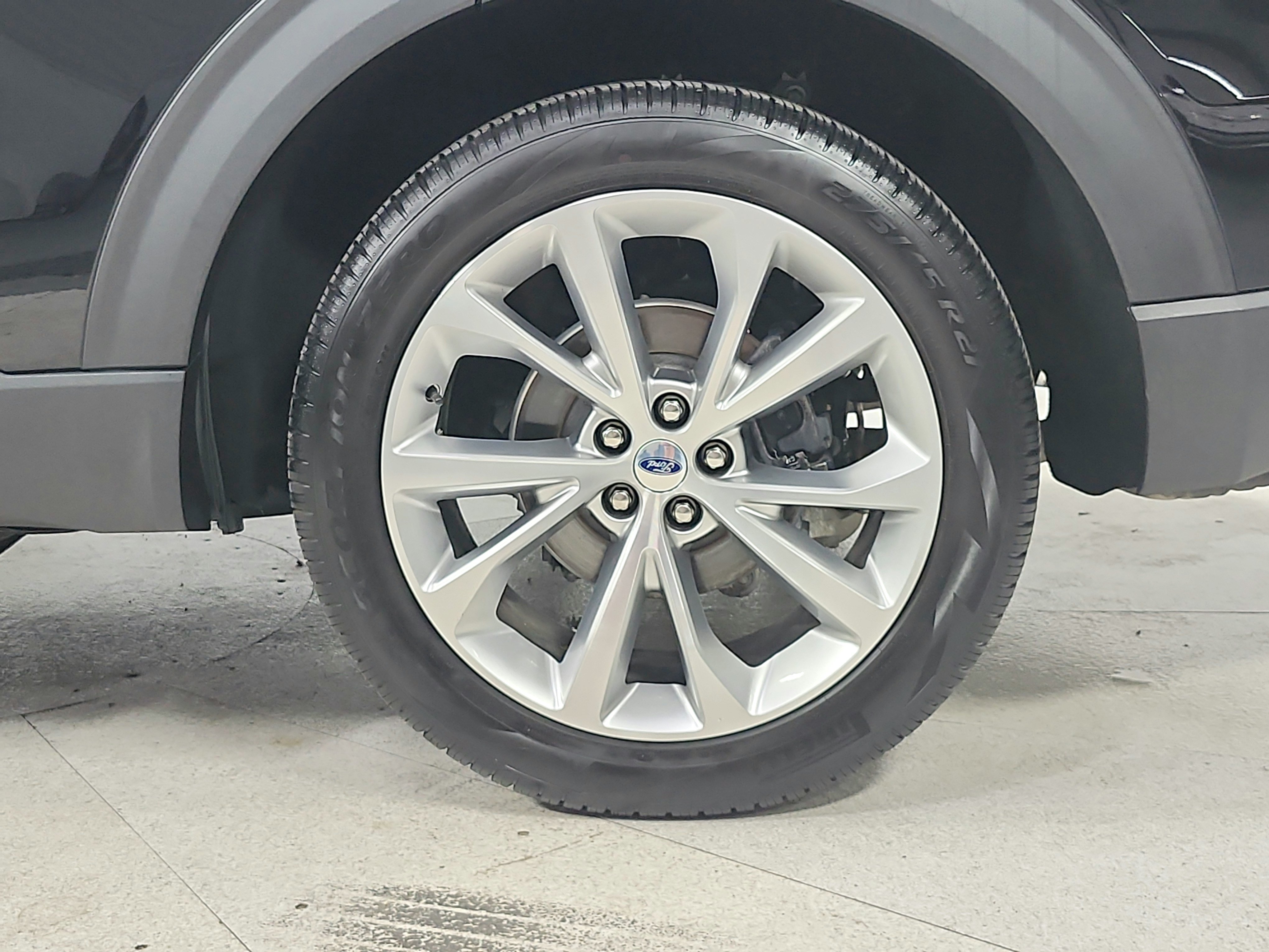 Used 2023 Ford Explorer Platinum w/ Technology Package AWD/4WD image 55