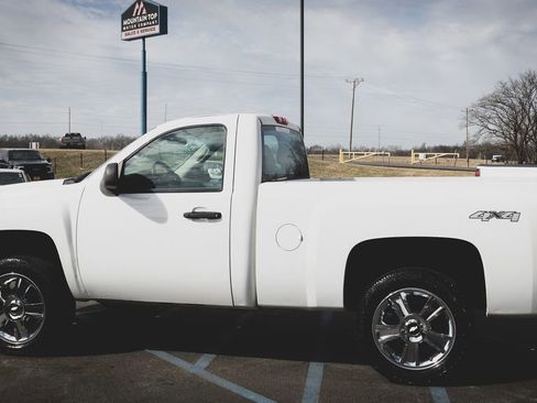 Used 2013 Chevrolet Silverado 1500 W/T image 4