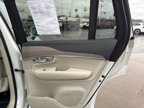 Certified 2023 Volvo XC90 B5 Plus w/ Protection Package Premier image 41