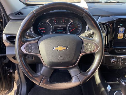 Used 2019 Chevrolet Traverse LT image 9
