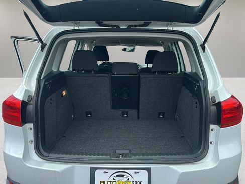 Used 2017 Volkswagen Tiguan Limited w/ Premium Package FWD image 20