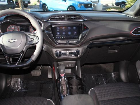 Used 2023 Chevrolet TrailBlazer RS w/ Convenience Package image 20