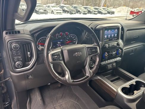 Used 2019 Chevrolet Silverado 1500 RST image 11