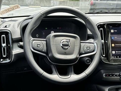 New 2024 Volvo XC40 B5 Plus w/ Climate Package AWD/4WD image 7