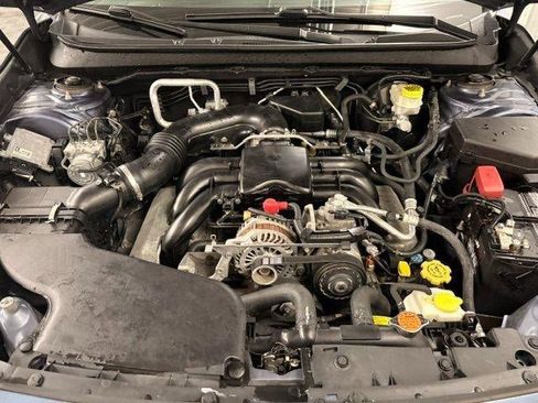 Used 2017 Subaru Outback 3.6R Limited AWD/4WD image 18