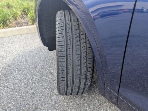 Certified 2025 Audi Q5 2.0T Premium w/ Convenience Plus Package image 35