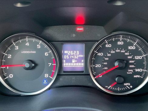 Used 2016 Subaru Crosstrek 2.0i Premium image 12