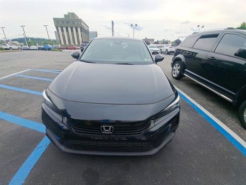 Used 2023 Honda Civic EX image 2
