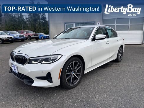 Used 2021 BMW 330i xDrive Sedan AWD/4WD image 2