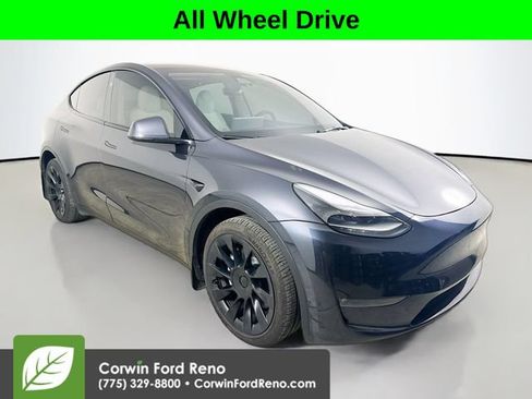 Used 2024 Tesla Model Y Long Range AWD/4WD image 1