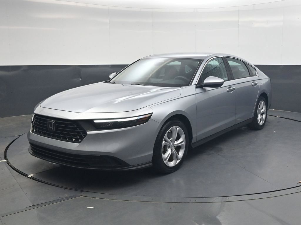 Used 2023 Honda Accord LX image 8