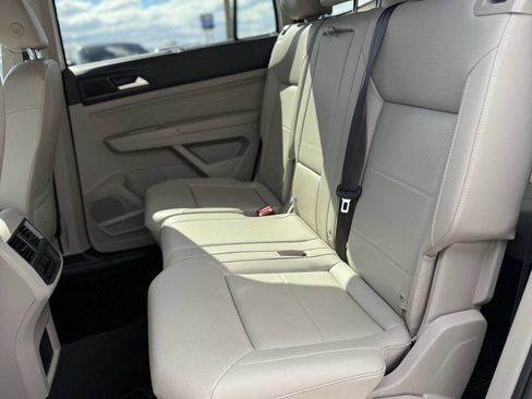 Used 2022 Volkswagen Atlas SE FWD image 12
