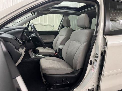 Used 2018 Subaru Forester 2.5i Premium AWD/4WD image 7