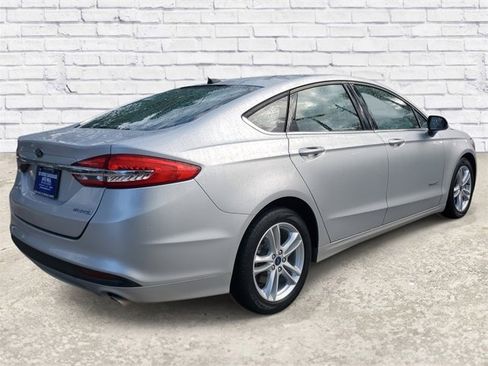 Used 2018 Ford Fusion S image 4