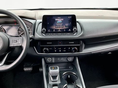 Used 2023 Nissan Rogue S image 10