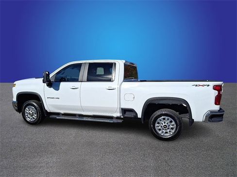 Used 2024 Chevrolet Silverado 2500 LT image 7