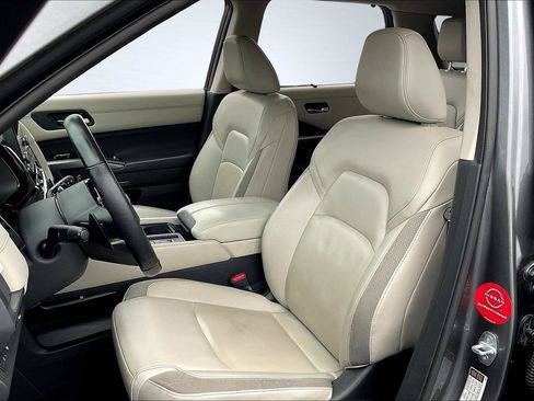 Used 2022 Nissan Pathfinder SL w/ SL Premium Package image 25