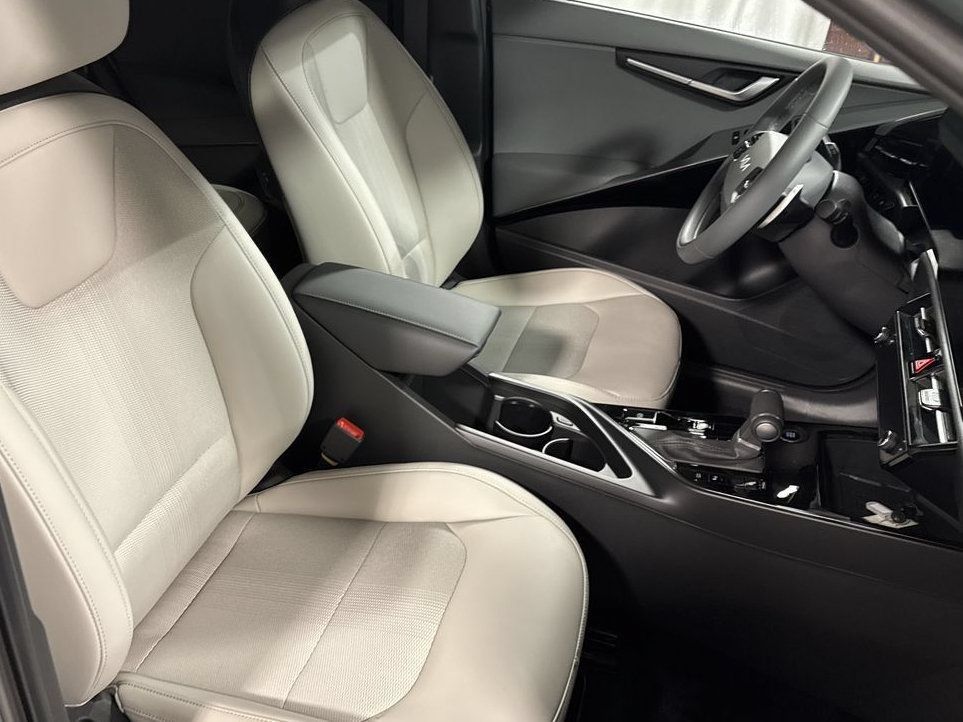 New 2026 Kia Niro EX FWD image 24