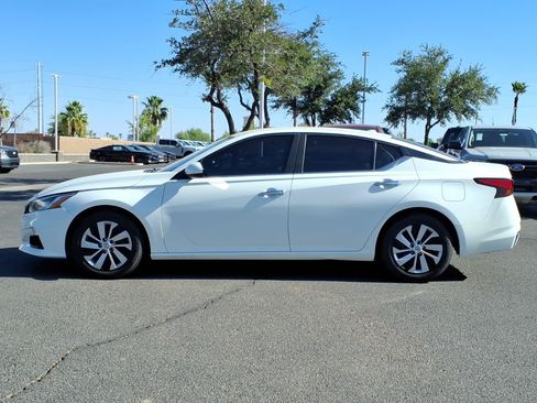 Used 2020 Nissan Altima 2.5 S FWD image 2