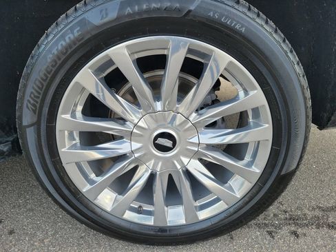 Used 2022 Cadillac Escalade Premium Luxury image 27